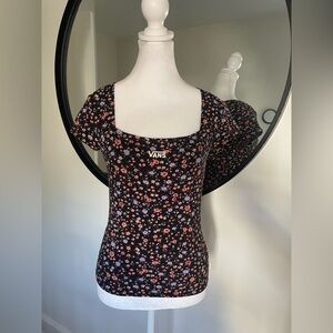 Vans Skater Tee in Ditsy Daisies Print Small